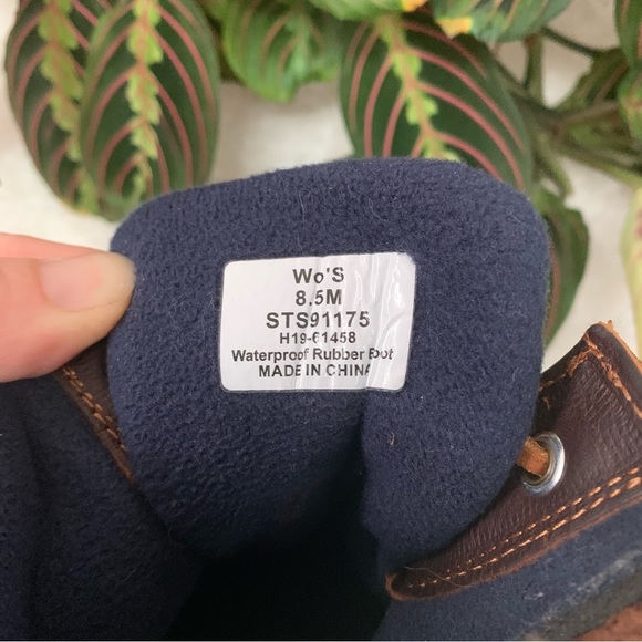 Sperry Saltwater Duck Boot - Picture 9 of 16